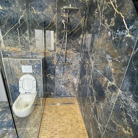 Agreable Maison De A 500 Metres De La Cite Tatil Evi *