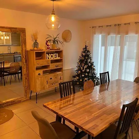 Holiday home Agreable Maison De A 500 Metres De La Cite