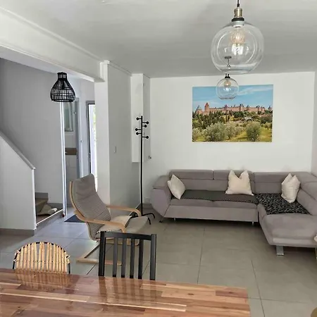 Agreable Maison De A 500 Metres De La Cite Tatil Evi