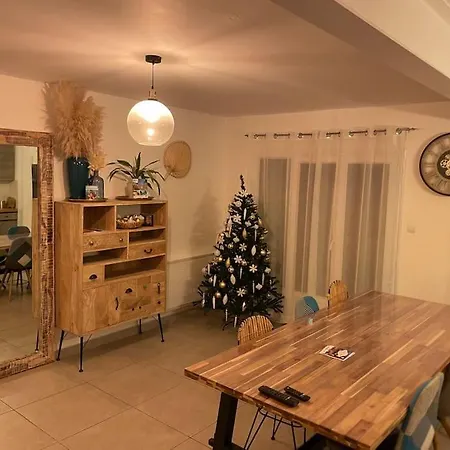 Agreable Maison De A 500 Metres De La Cite